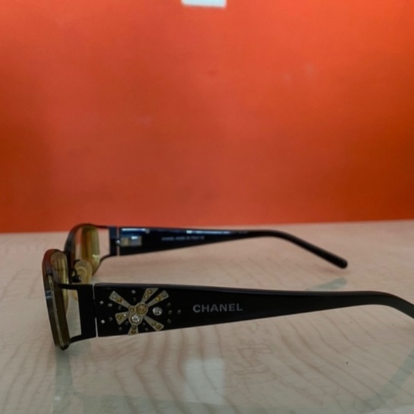 CHANEL Vintage Prescription Eyeglasses (unknown prescription) - Picture 3 of 8